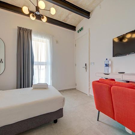 Private Rooms With Bathroom In La Valletta Esterno foto