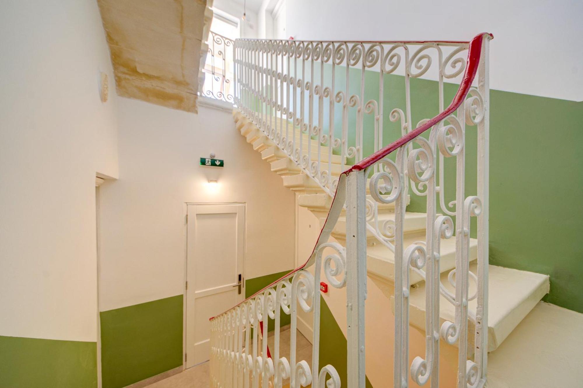 Private Rooms With Bathroom In La Valletta Esterno foto